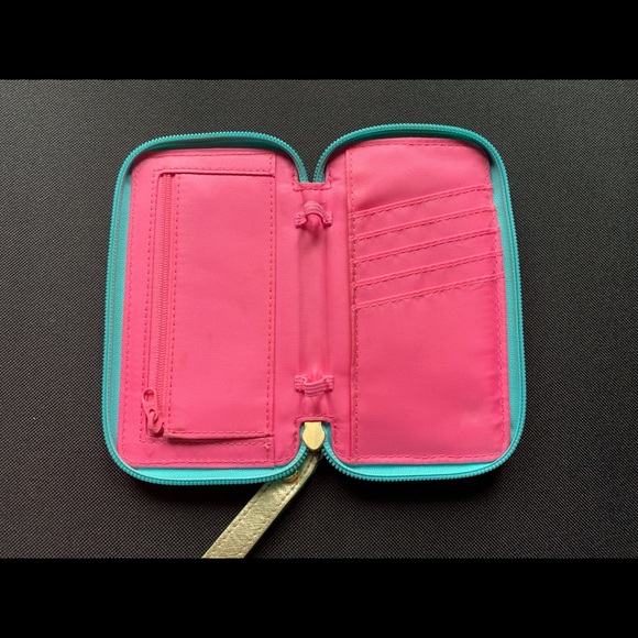 Lilly Pulitzer Smart Phone Wristlet - Picture 3 of 3
